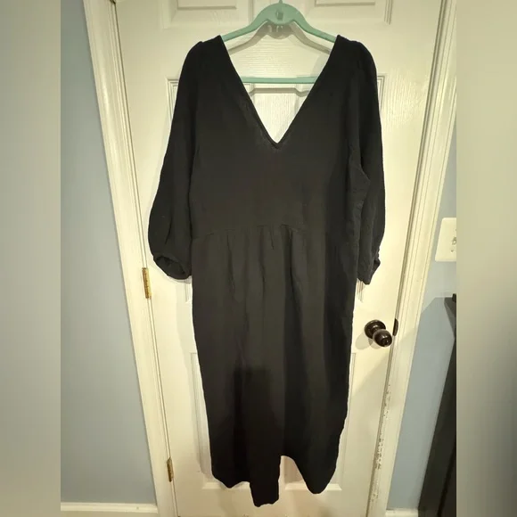 Madewell Lightspun V-neck Midi Dress - Picture 6 of 11